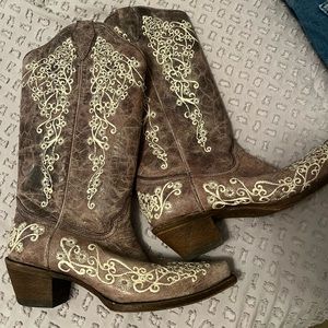 Women’s Corral Boots, size 9. Basically New, worn for a few hours. No rips/tears